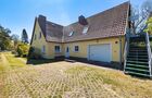 makellos 02 EFH Prerow - Haus mit Auffahrt.jpg