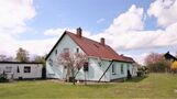 Saal Landhaus Gartenseite.jpg