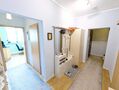 makellos 04 ETW Reutershagen - Wohnungsflur.jpg